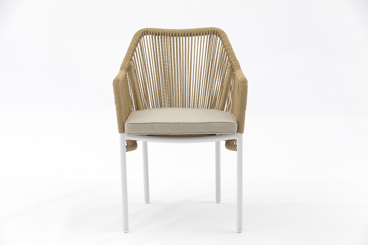 Outdoor Chair Display 7