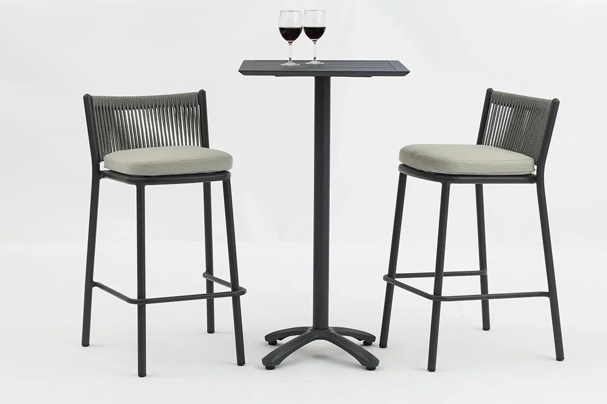 Famous New Arrival Luxury Cafe Furniture  Restaurant Kitchen Stools High Bar Chairs with cushion AD552014 Factory, Exporters