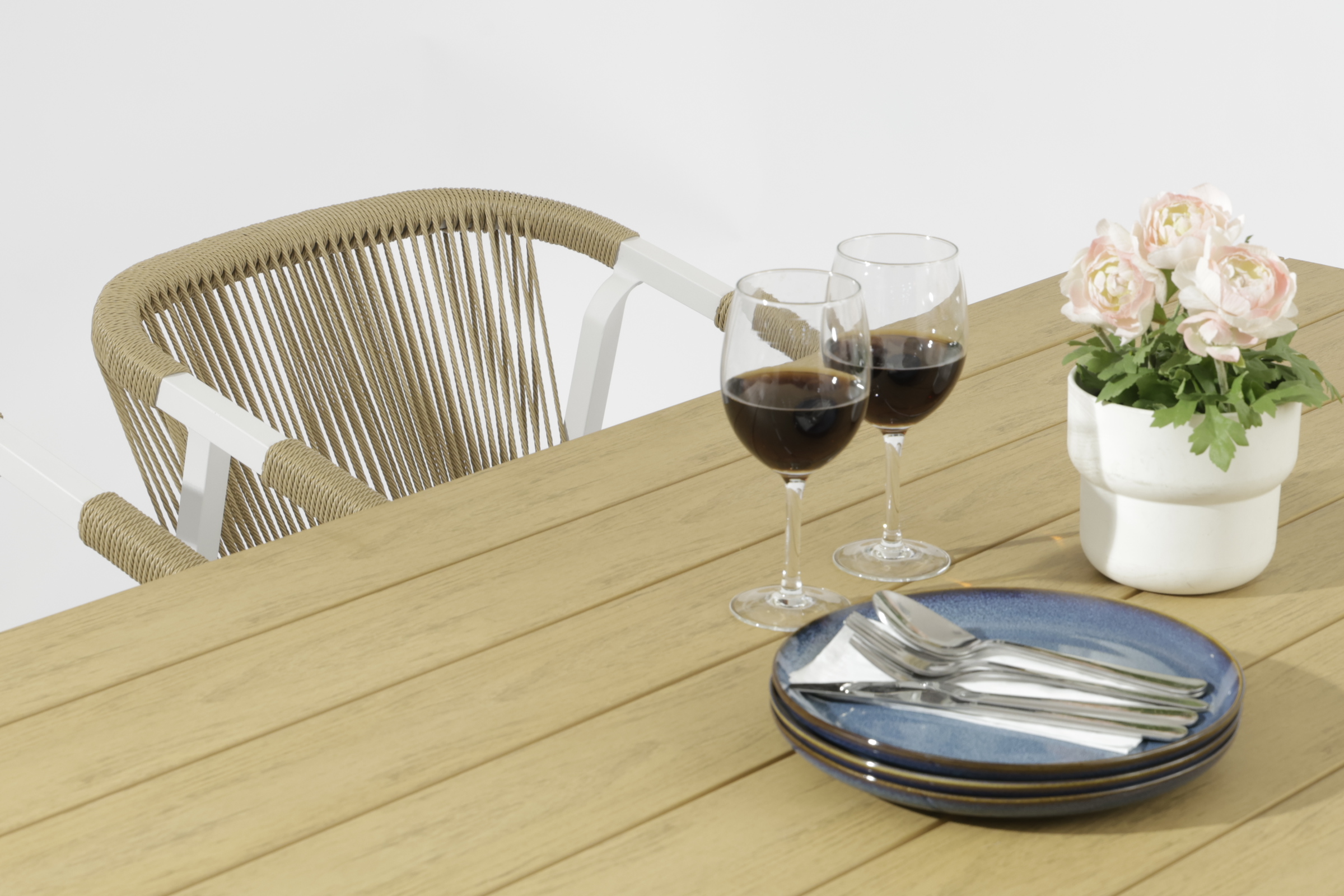 Outdoor Faux Polywood Dining Table Material