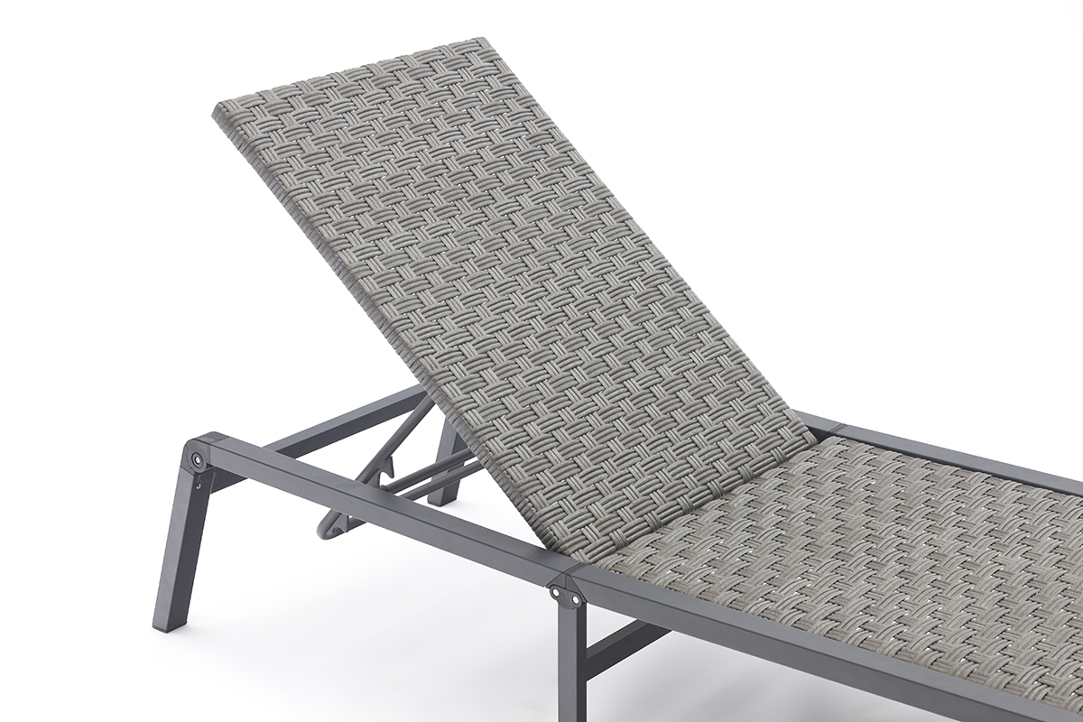 Outdoor Sun Lounge Chair 2