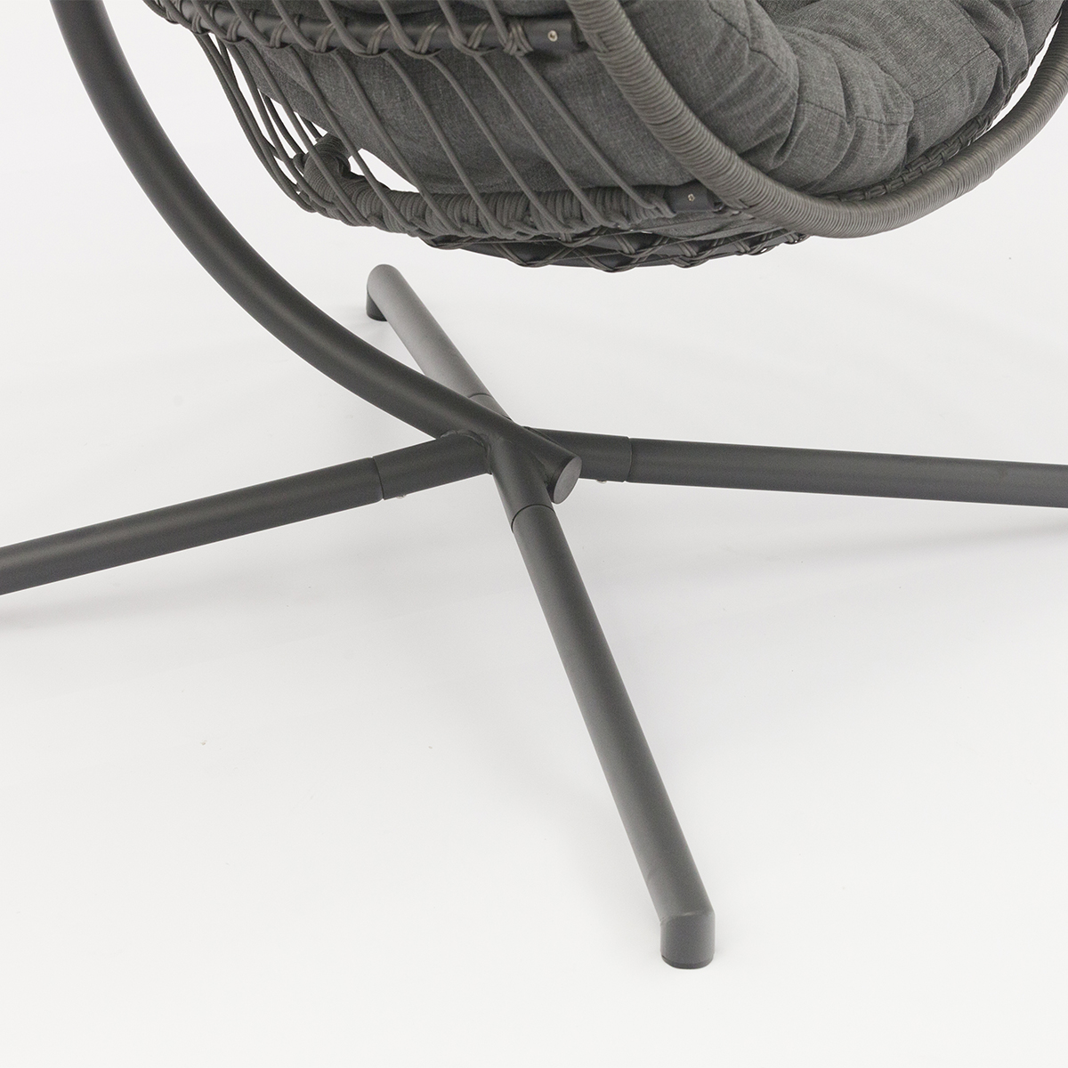 Outdoor furniture Luxurious PE Rattan hanging chair