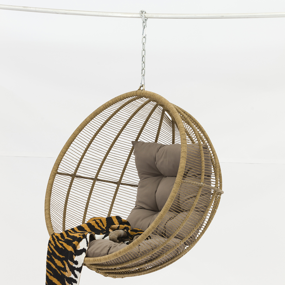 Luxury Outdoor Hanging Chair - Handmade Wicker Swing with Cushion -AD698011 (1)