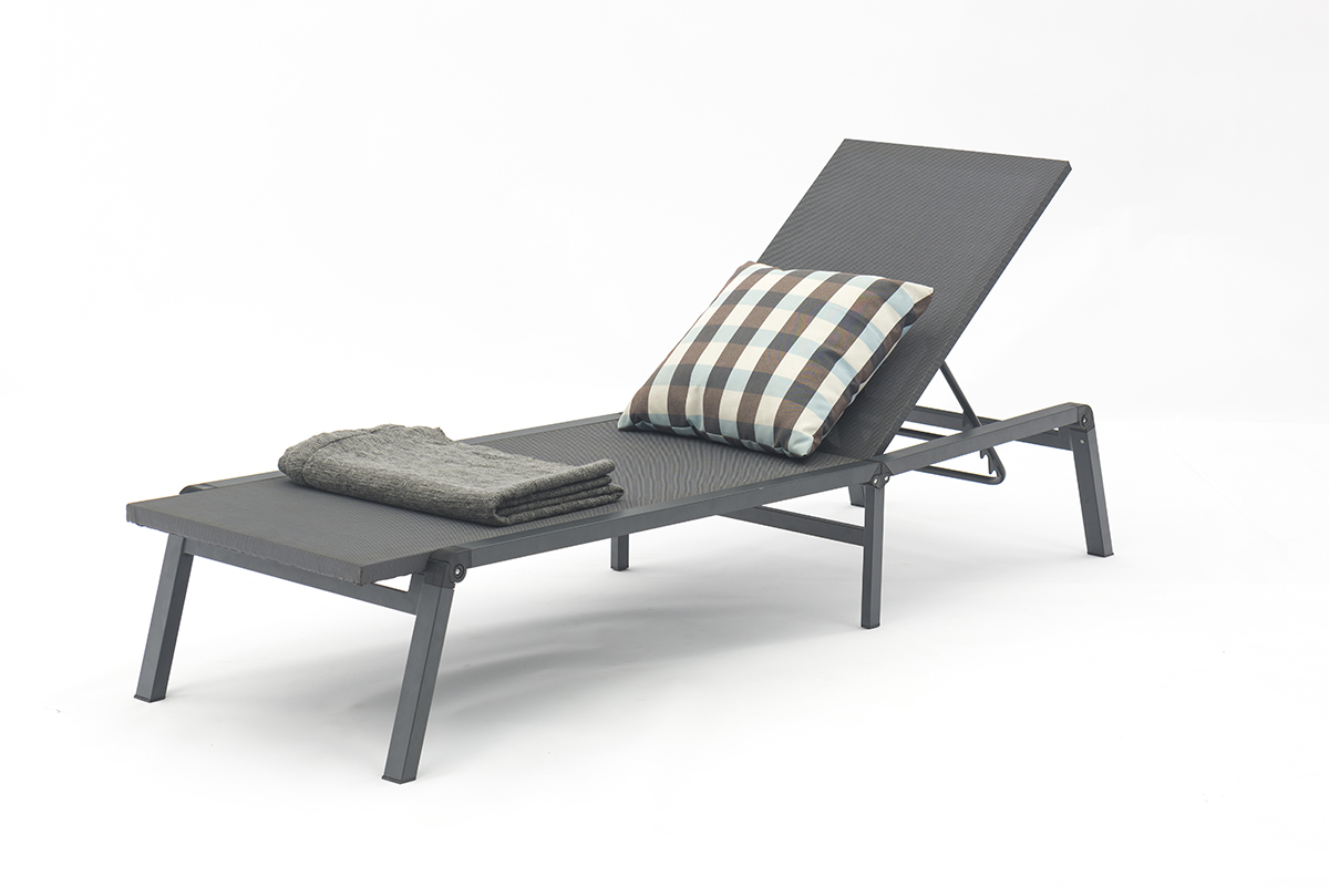 Outdoor Sun Lounge Chair 3