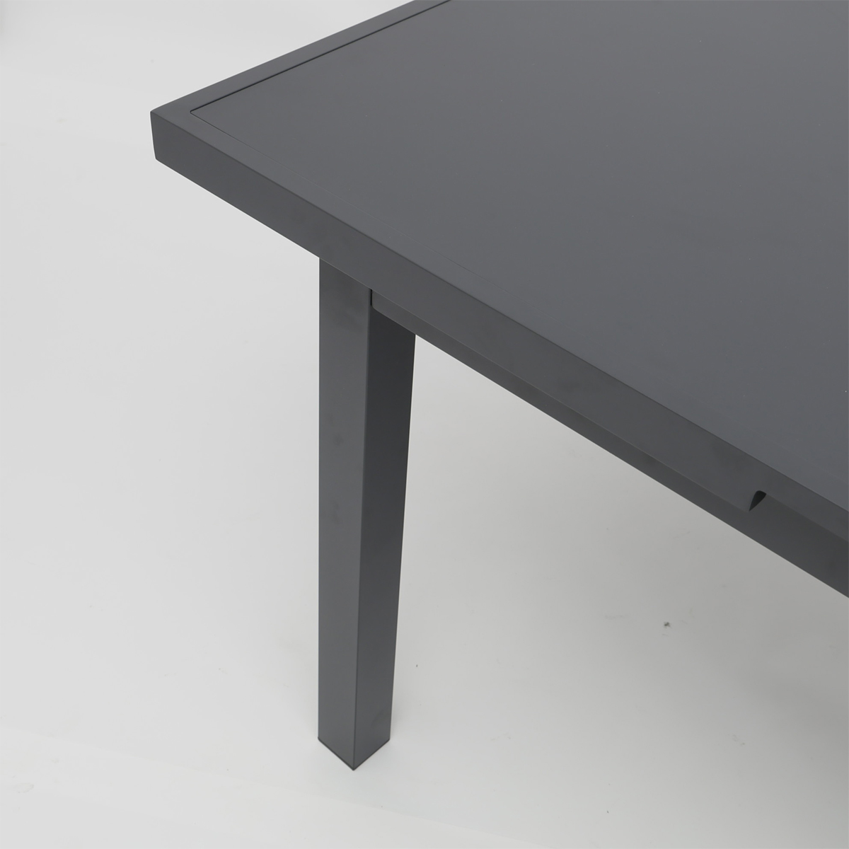 Outdoor Table Display 2