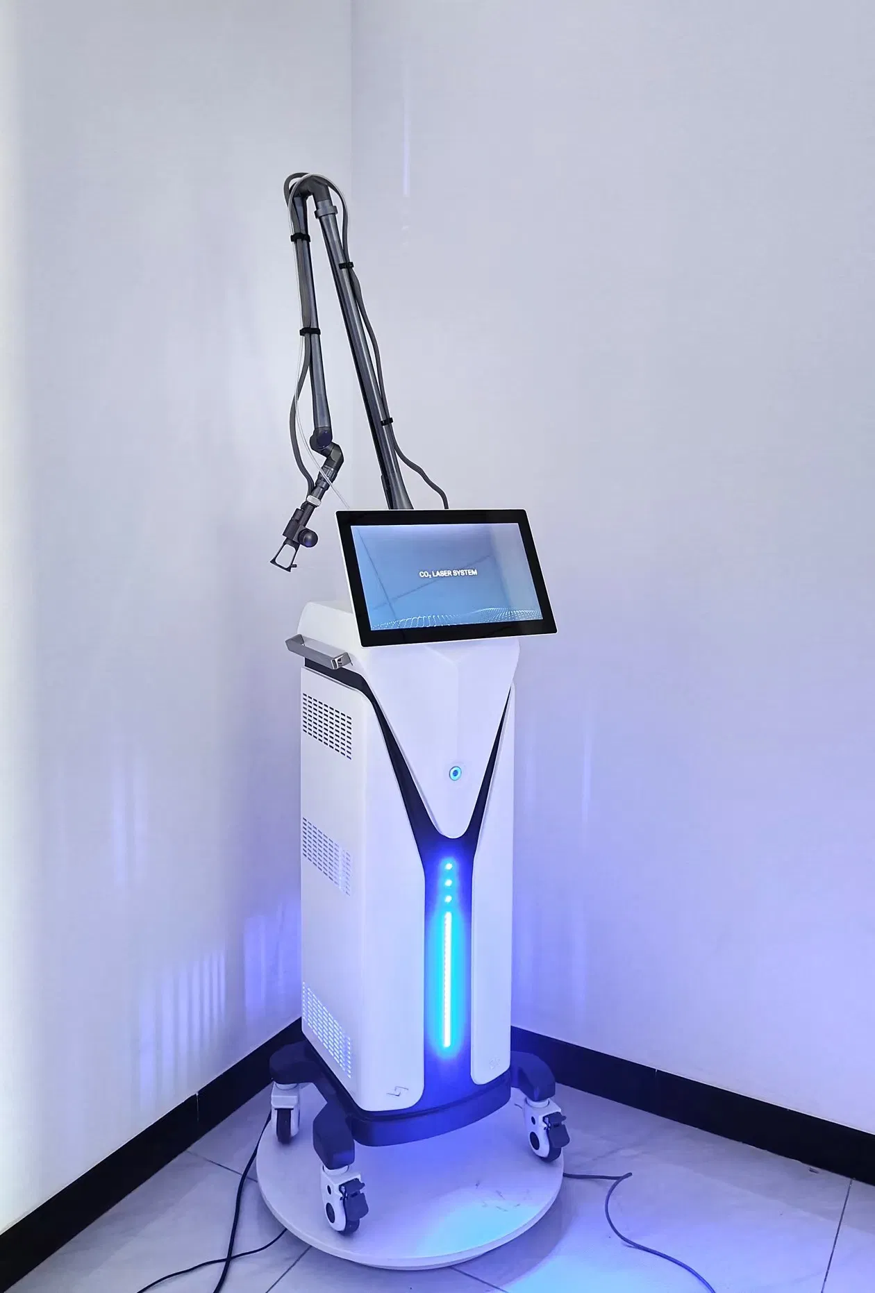 Fractional CO2 Laser FDA Certified Vaginal Rejuvenation Skin Resurfacing Scar Erasing Laser Aesthetic Machine