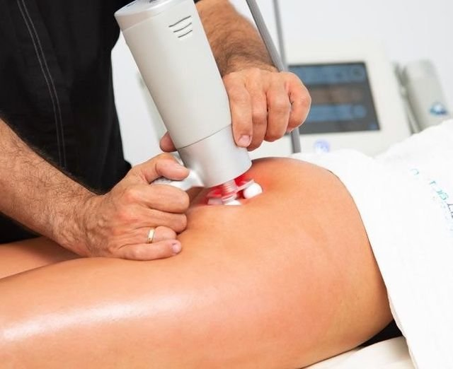 2024 Radio Frequency Acne Scar Stretch Marks Removal Massage Cavitation System RF Roller Slimming Machine