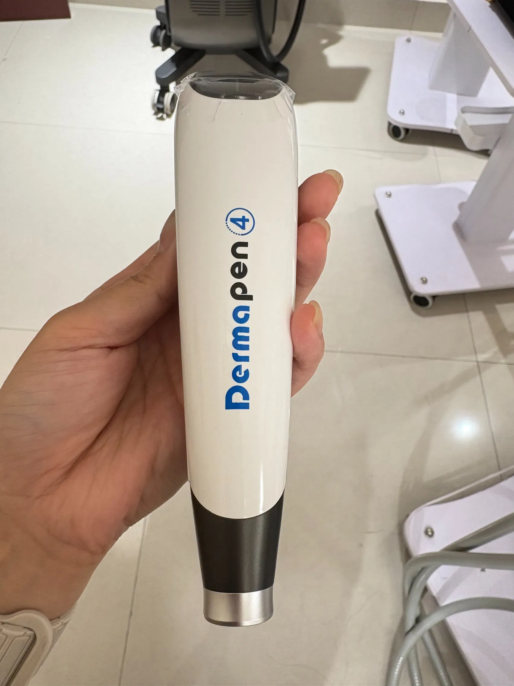 Dermapen 4 Portable Microneedle Pen Targeting Aging Acne Scars Stretch Marks