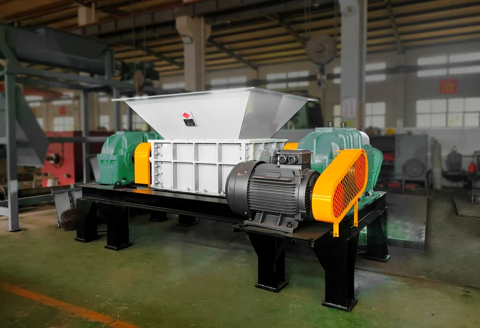 Double-shaft shredder