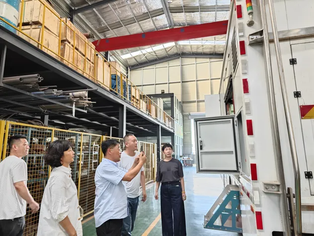 Customer Visit 6
