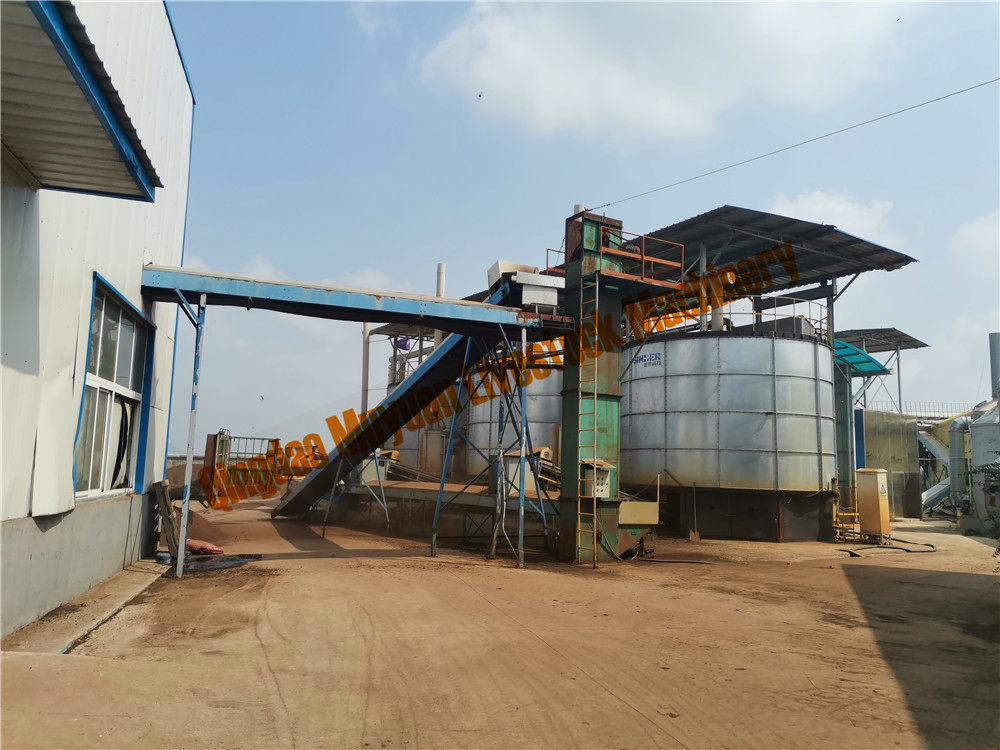 Farm Waste Composting Fermentation Equipment \Chicken Manure Treating Machine