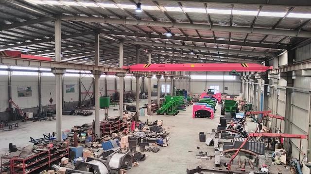 Organic waste composting machine for food waste processing