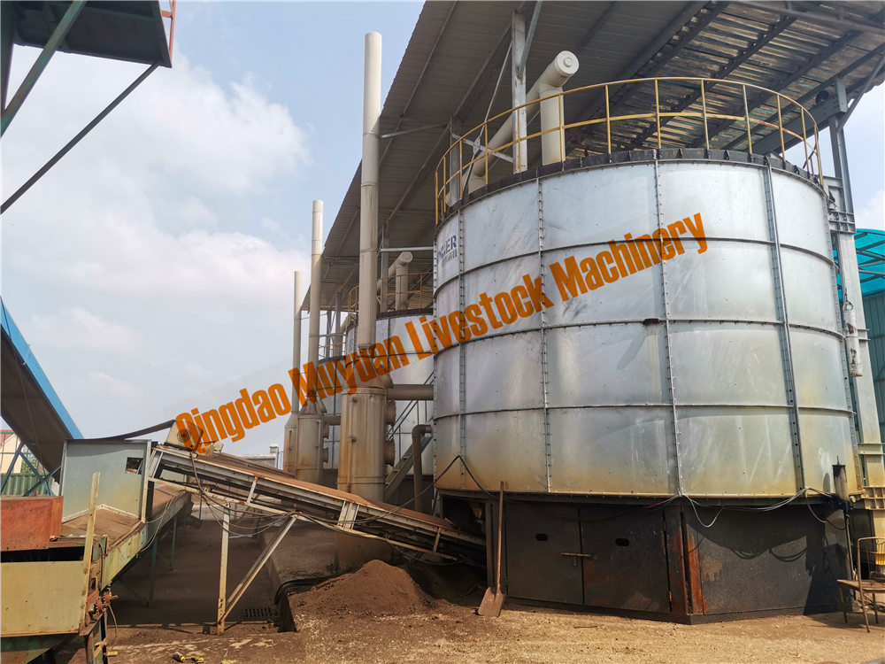 Farm Waste Composting Fermentation Equipment \Chicken Manure Treating Machine