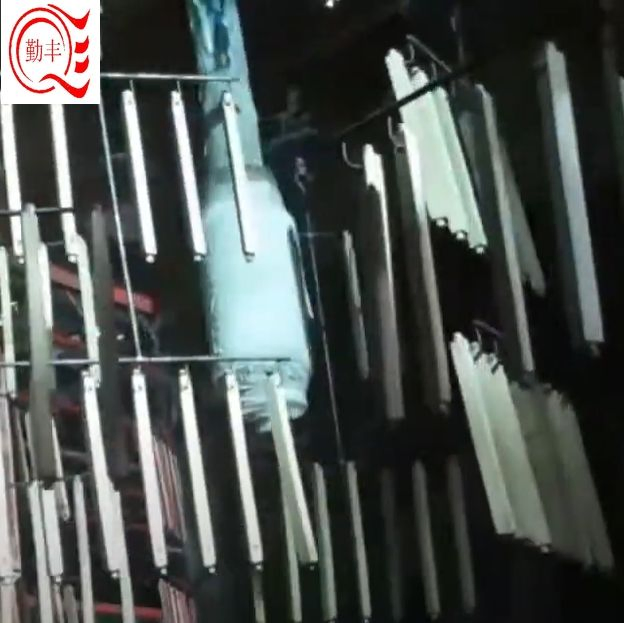 نظام طلاء خشبي عالي الأداء مع الرش الكهروستاتيكي