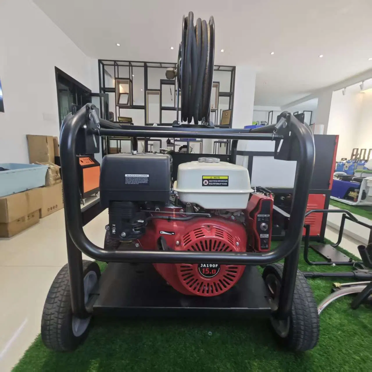 258bar 15HP غسالة سيارات عالية الضغط للاستخدام الثقيل بمحرك غازoline صناعي