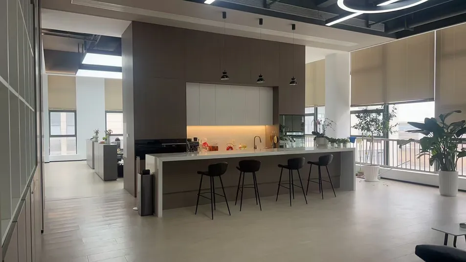 1600W غسالة سيارات عالية الضغط 130bar لتنظيف الحدائق والمنازل