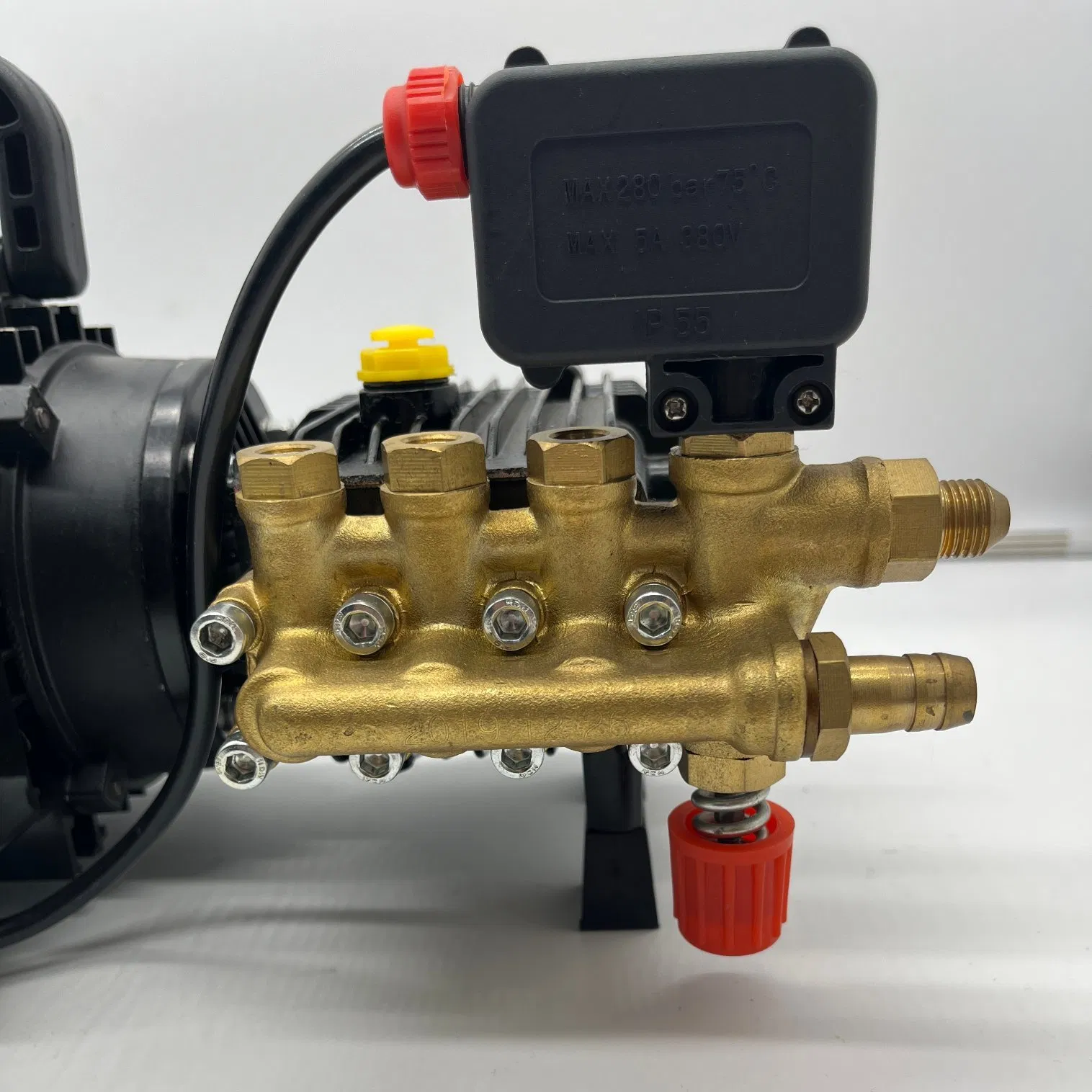 2200W غسالة محرك أوتوماتيكية لغسيل السيارات ذات ضغط عالي