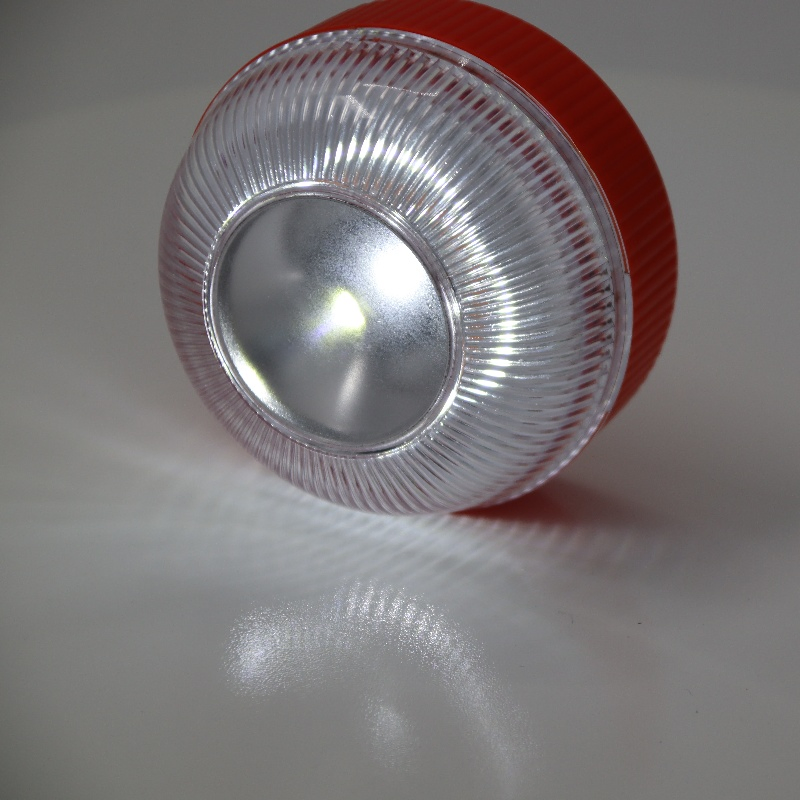 Car Emergency Beacon Light USB Rechargeable V16 Magnetic Induction Strobe Flashing Warning Light Help Flash Safety Signal Lamp