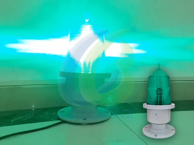 Green Aviation Light