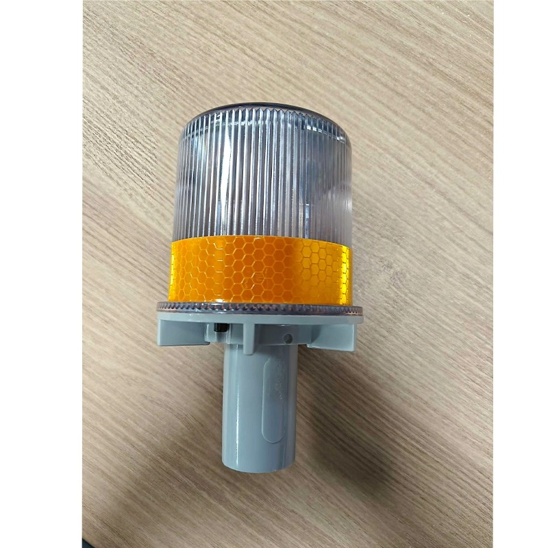 Solar Hot Sale LED Beacon Light IP65 Integrated Blinking Amber LED Strobe Flash Alarming Security Solar Energy Warning Light