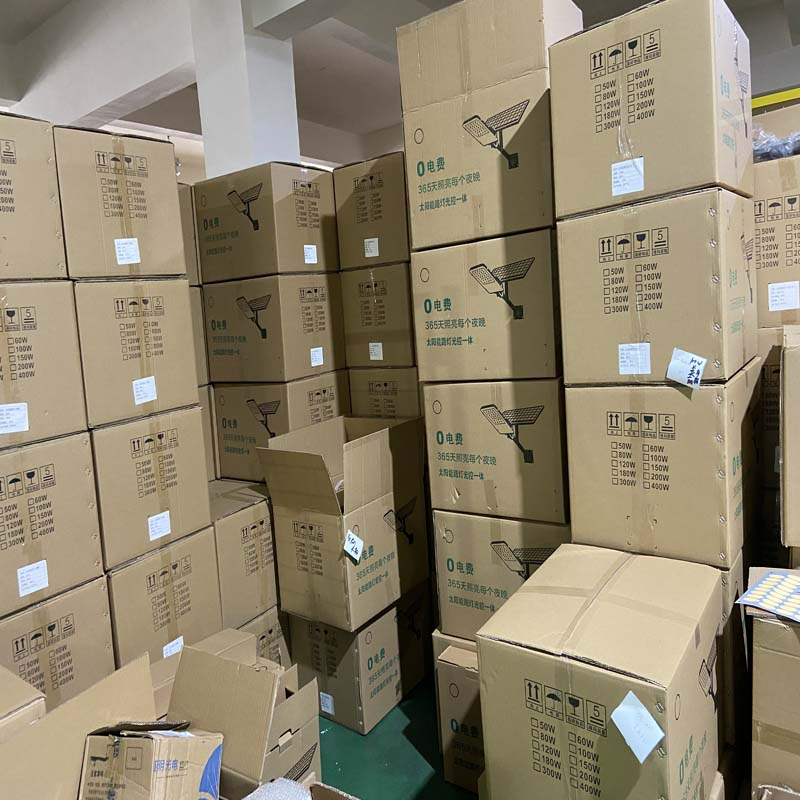 2026 Hot Sale Aluminum Body IP65 Solar Powered LED Obstruction Warning Light Aviation Tower Lighting Solution