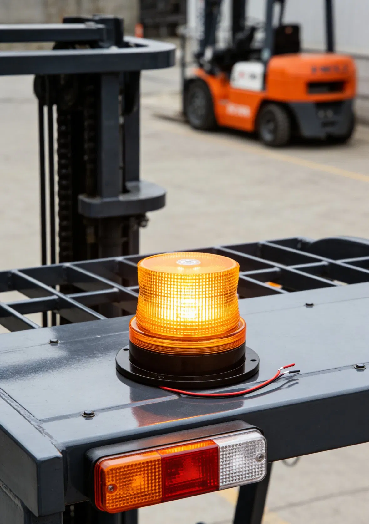 Forklift Parts Magnetic/Screw-Mount LED Warning Light Sg-Sr4e