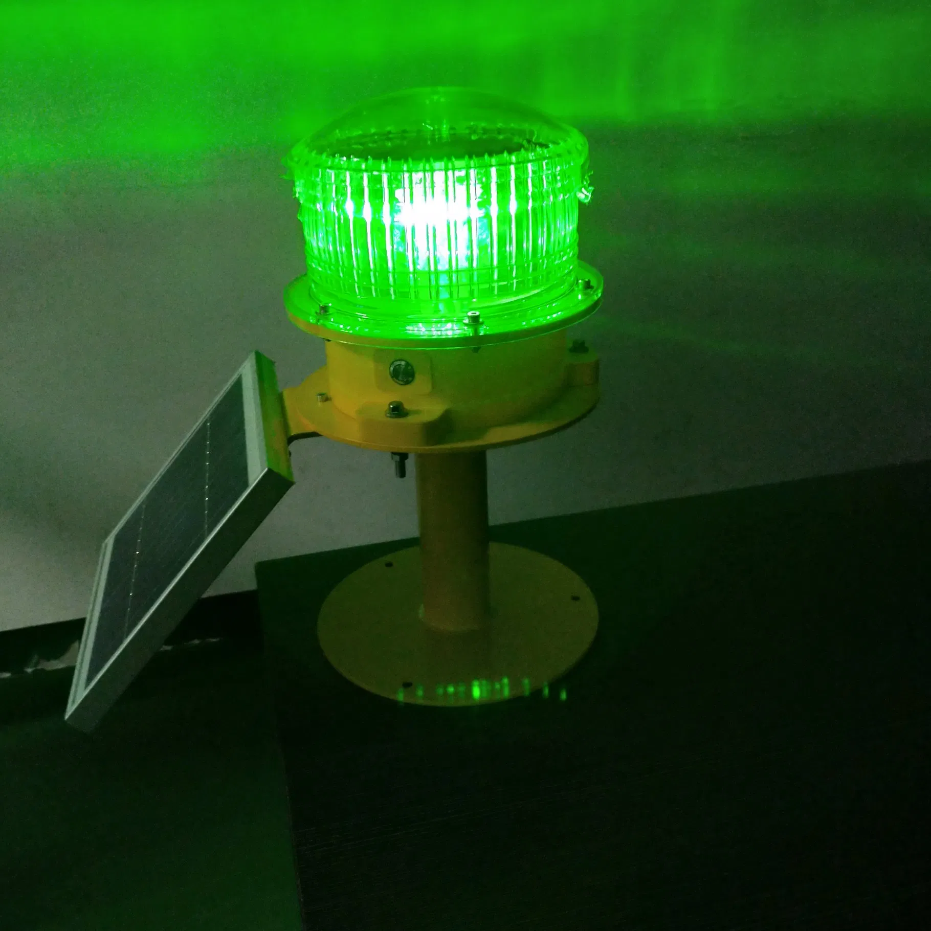 Solar Strobe Warning Light 360 Degree Single Column Super Bright Waterproof IP67 for Construction Traffic Dock Marine Wireless Light Control Flashing