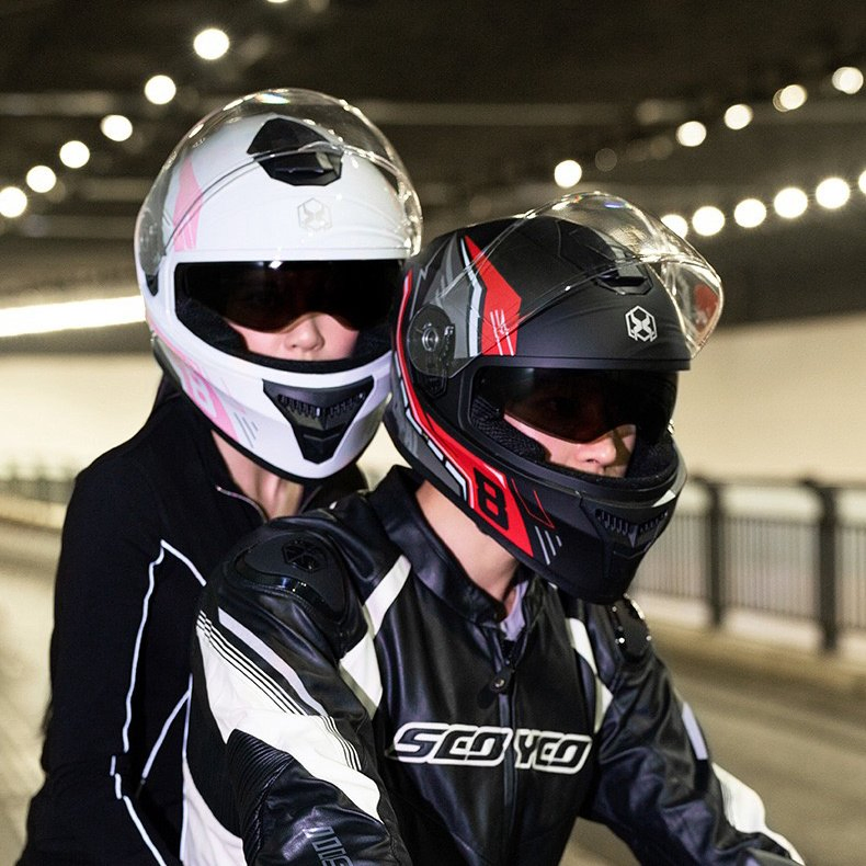 Certified Safety Helmet, Motorcycle Helmet, Secure Face Shield.