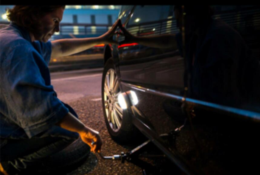 Rechargeable 9V Magnetic Base V16 Flashing Beacon Light for Auto Emergency Vehicles