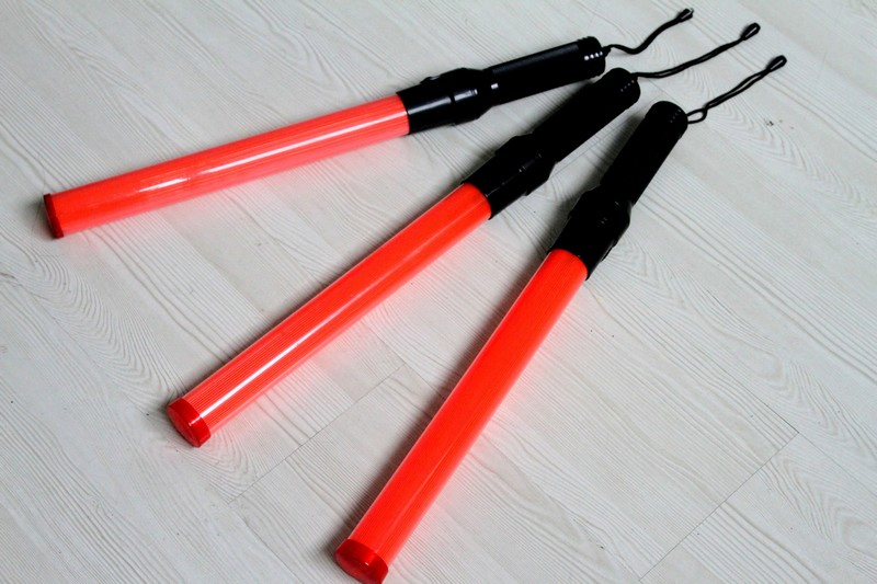 Portable Durable Safety Signal Rechargeable LED Flare Traffic Warning Light Manufacturer