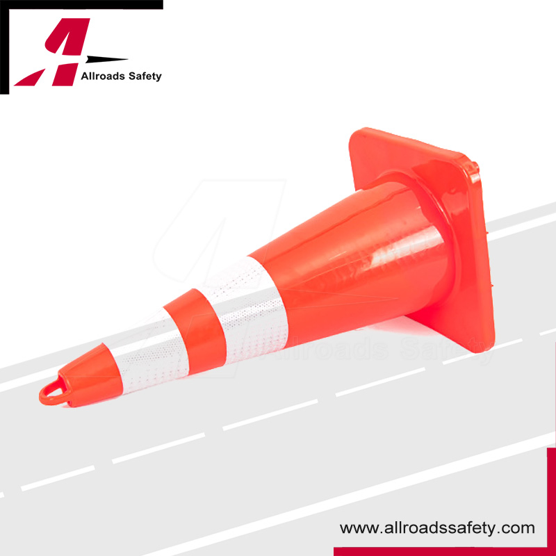 70cm Light Duty PVC Road Work Safety Cone with Top Lifting Ring