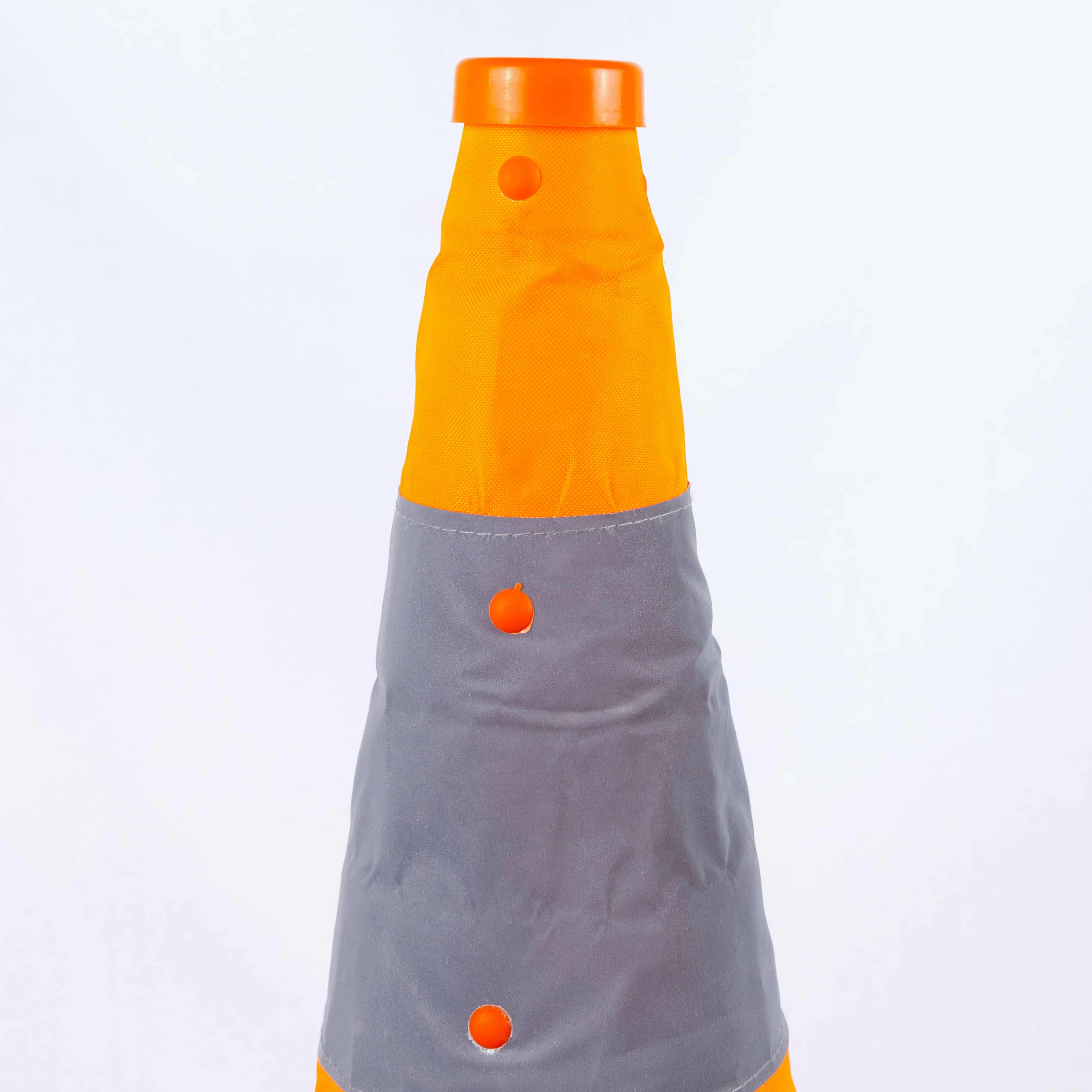 700mm Foldable Traffic Cone Light for Road Safety
