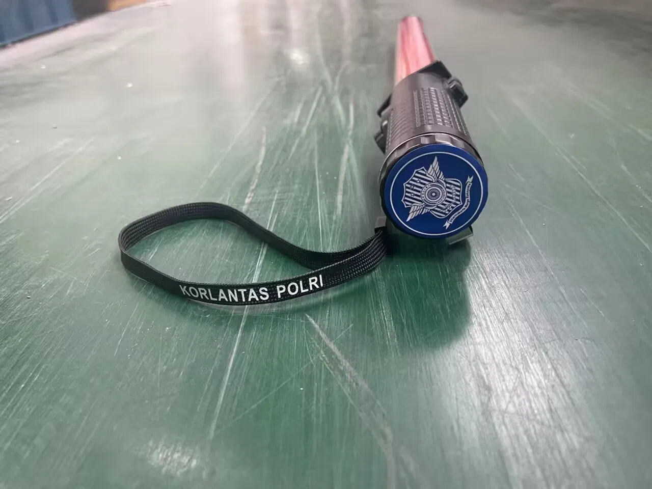 Warning Traffic Safety Baton Rechargeable Traffic Control Baton LED Flashing Wand Traffic Baton Light