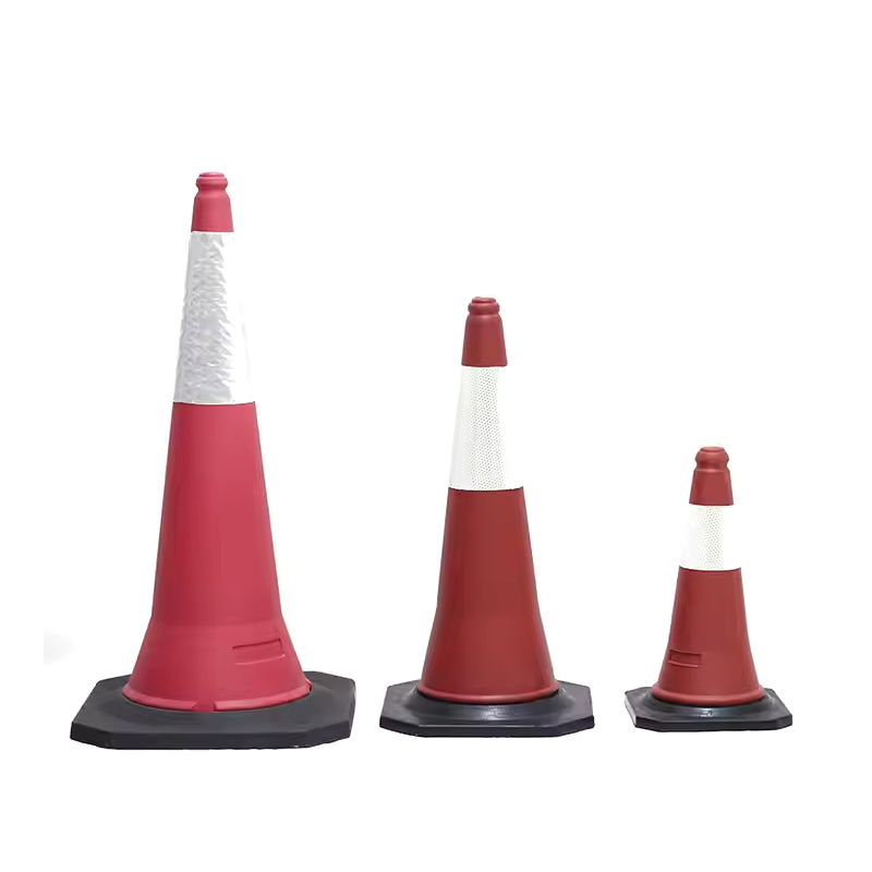 Reflective Anti-Collision Traffic Cone Rubber Material with White Warning Light Road Studs Barricade Post Cone for Safety