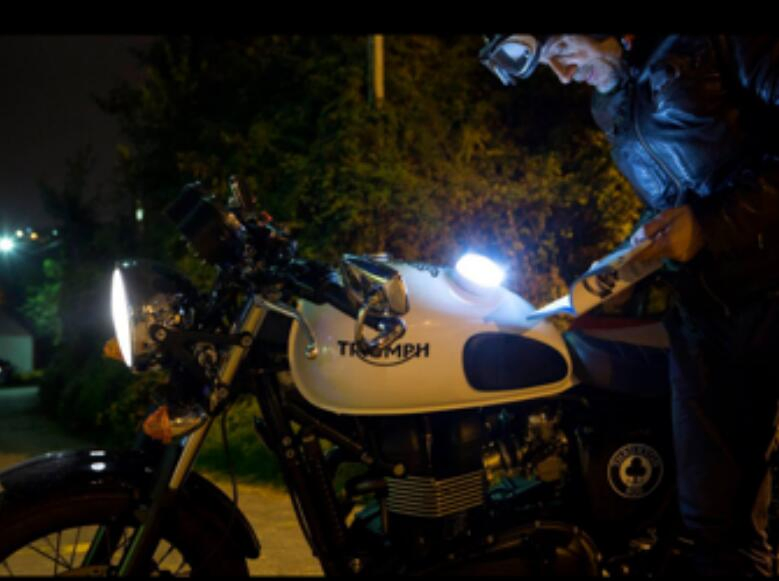 Rechargeable 9V Magnetic Base V16 Flashing Beacon Light for Auto Emergency Vehicles