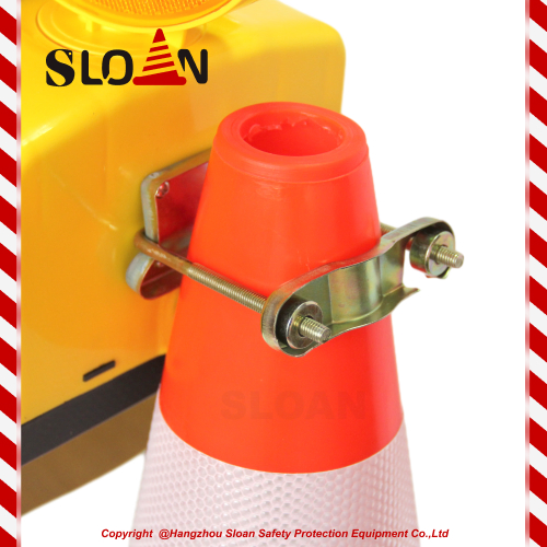 Solar Barricade Warning Light for Road Construction Site
