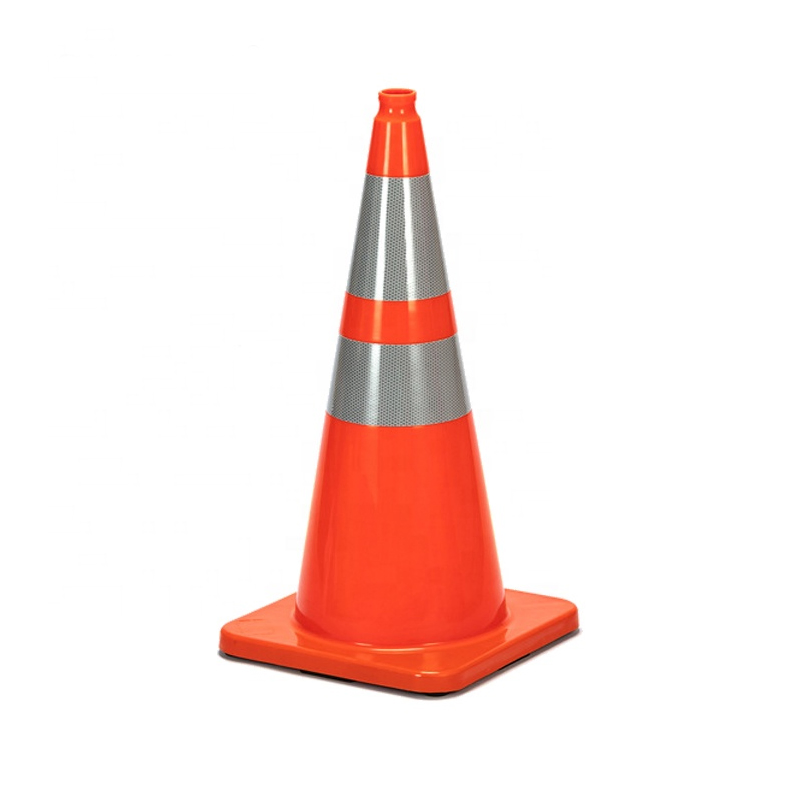 Flashing Light Black Rubber Base PE Plastic Road Cone for Road Safety