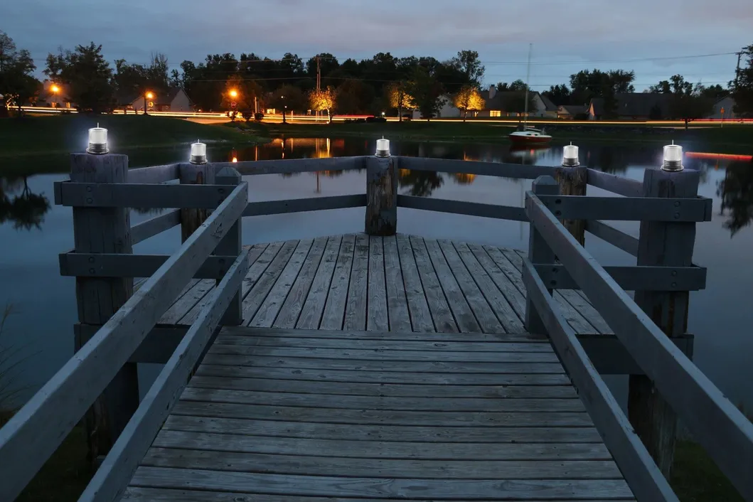 Solar Warning Light View 8