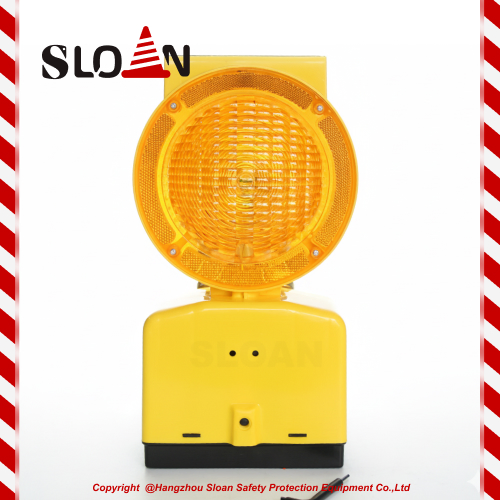 Solar Barricade Warning Light for Road Construction Site