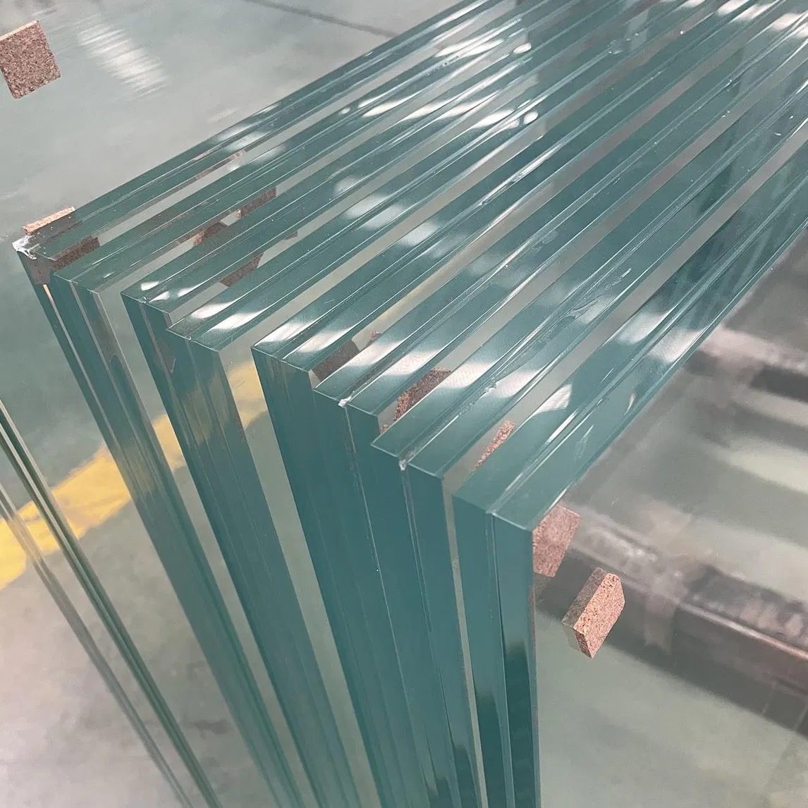 Double Glazing Soundproof Laminated Safety Glass Sheets Tempered Glass for Railing /Skylights/ Escalators/Balustrades/Building