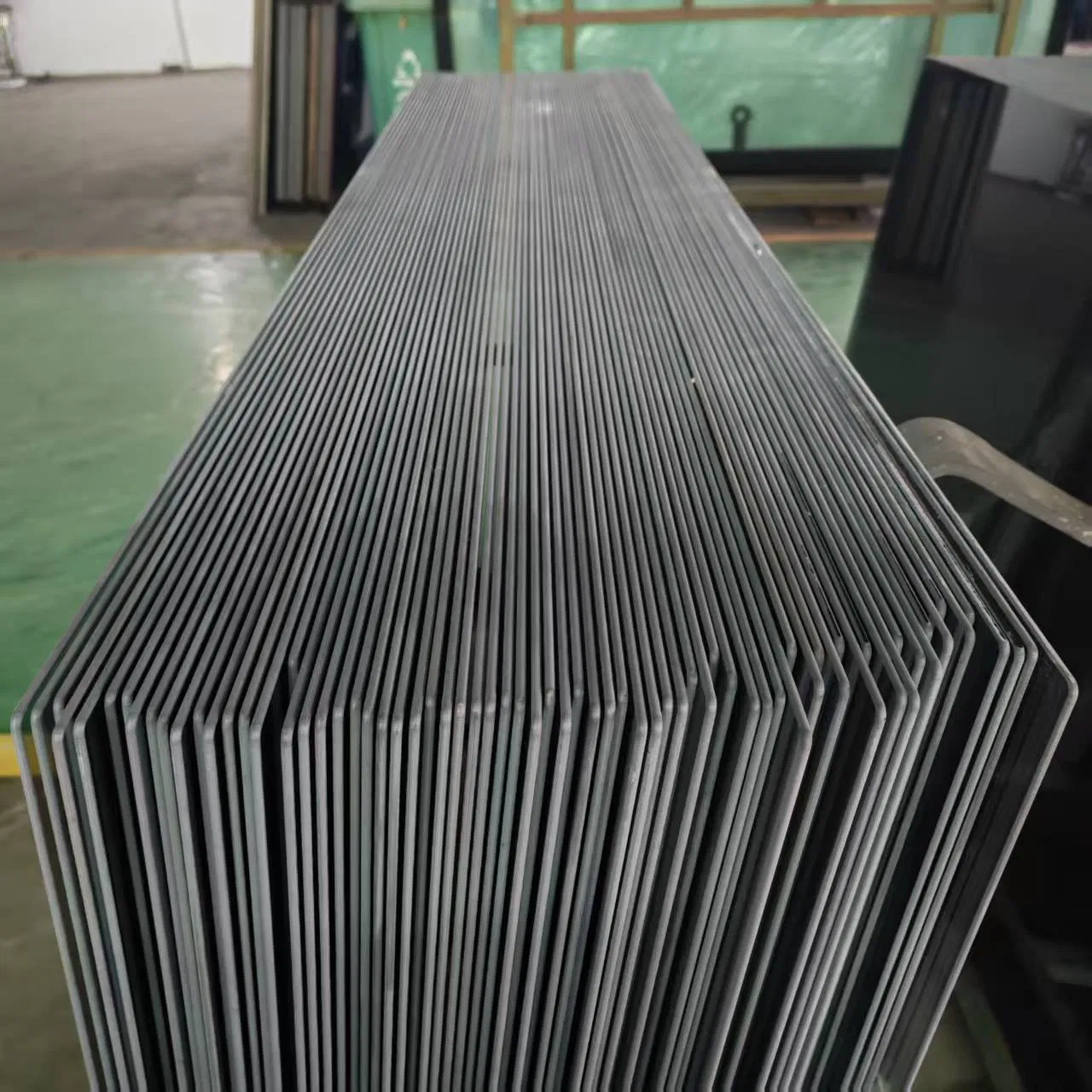 China Bus Windows Glass Wholesaler/Manufacturer Tempered Safety Glass Auto Spare Parts