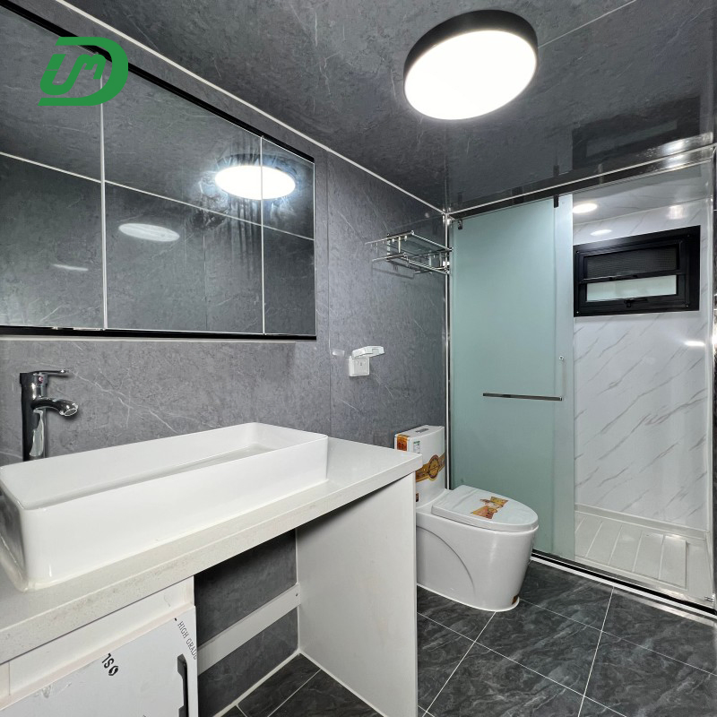 30 FT Flat Roof Hot Selling Foldable Easily Installed Container House