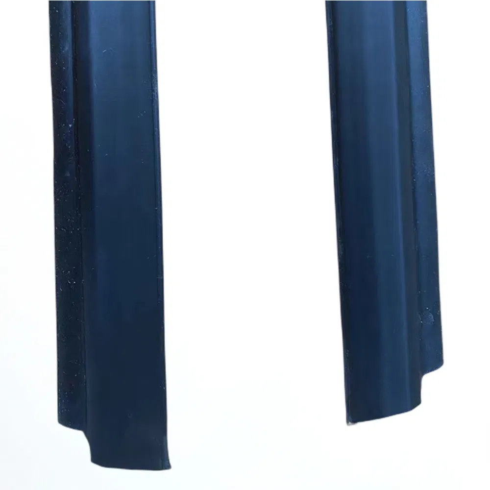 Front Door Glass Weather Strip Assy Outer Lh Rh Car Window Edge Protective Trim Edging Guard Fit for Toyota Hiace Regius Ace