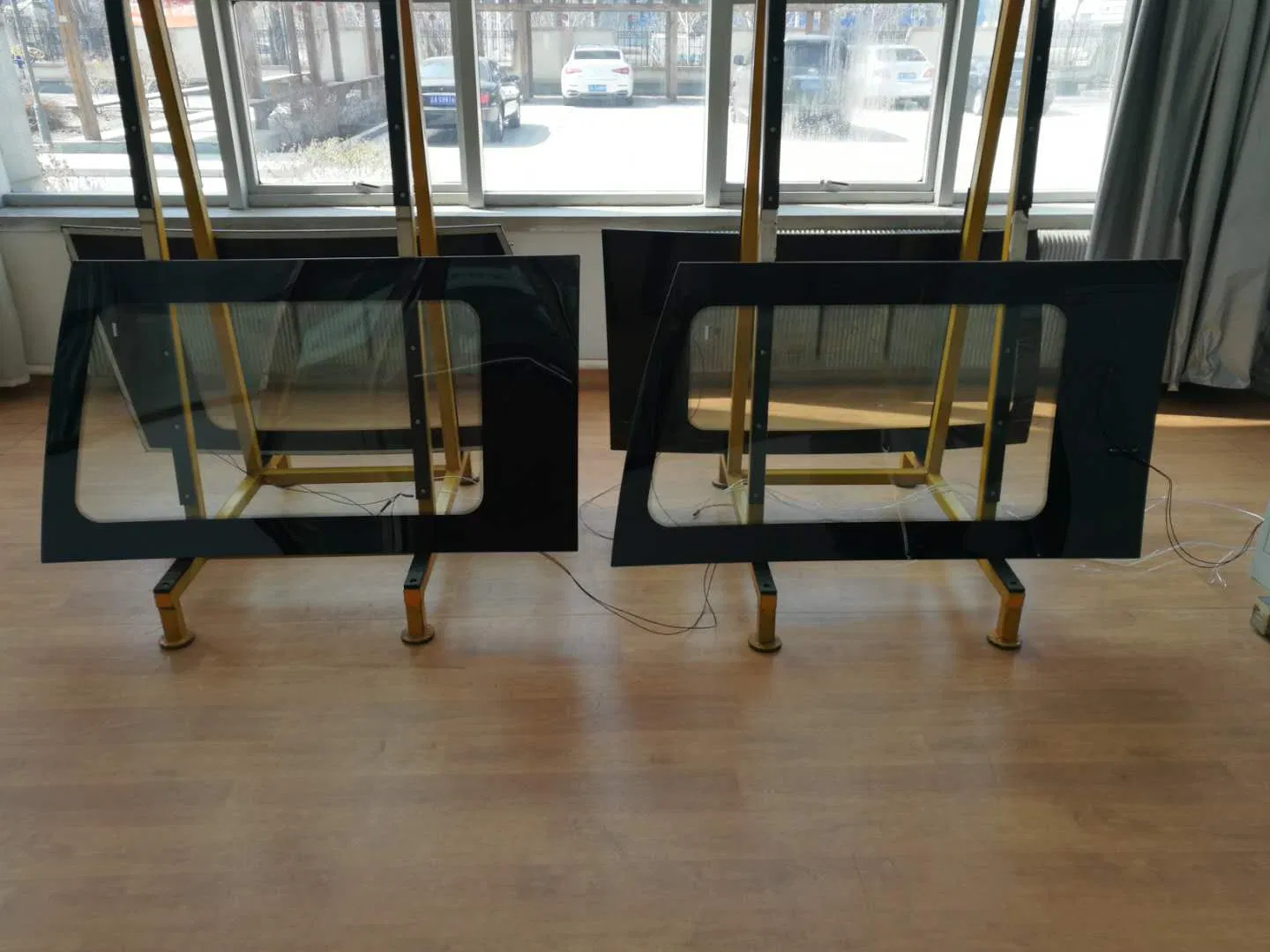 Locomotive Vehicles Electric Heated Windscreen Glass