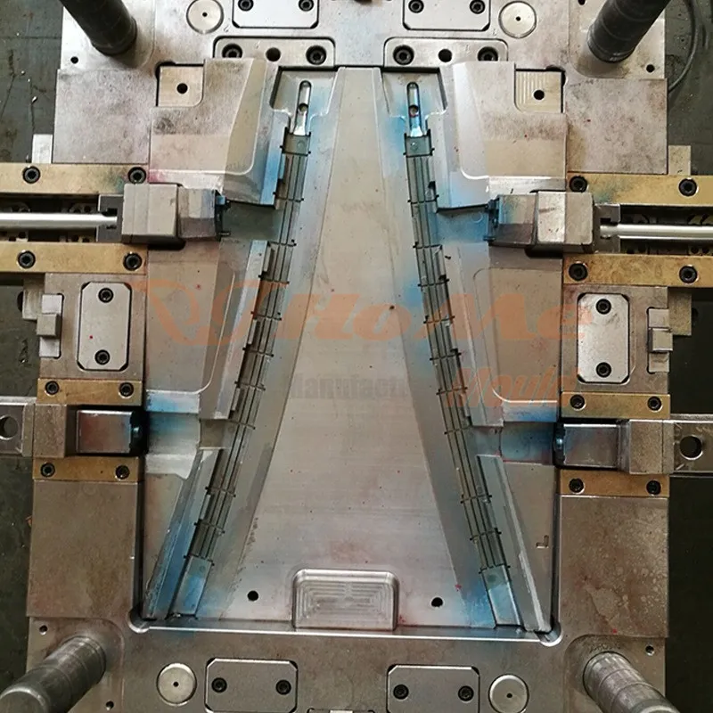 Wiper Blade Plastic Injection Mould