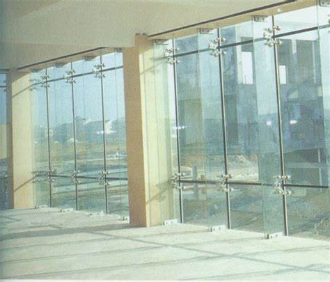 Tempered Walk-on-Glass From Glass Manufacturer