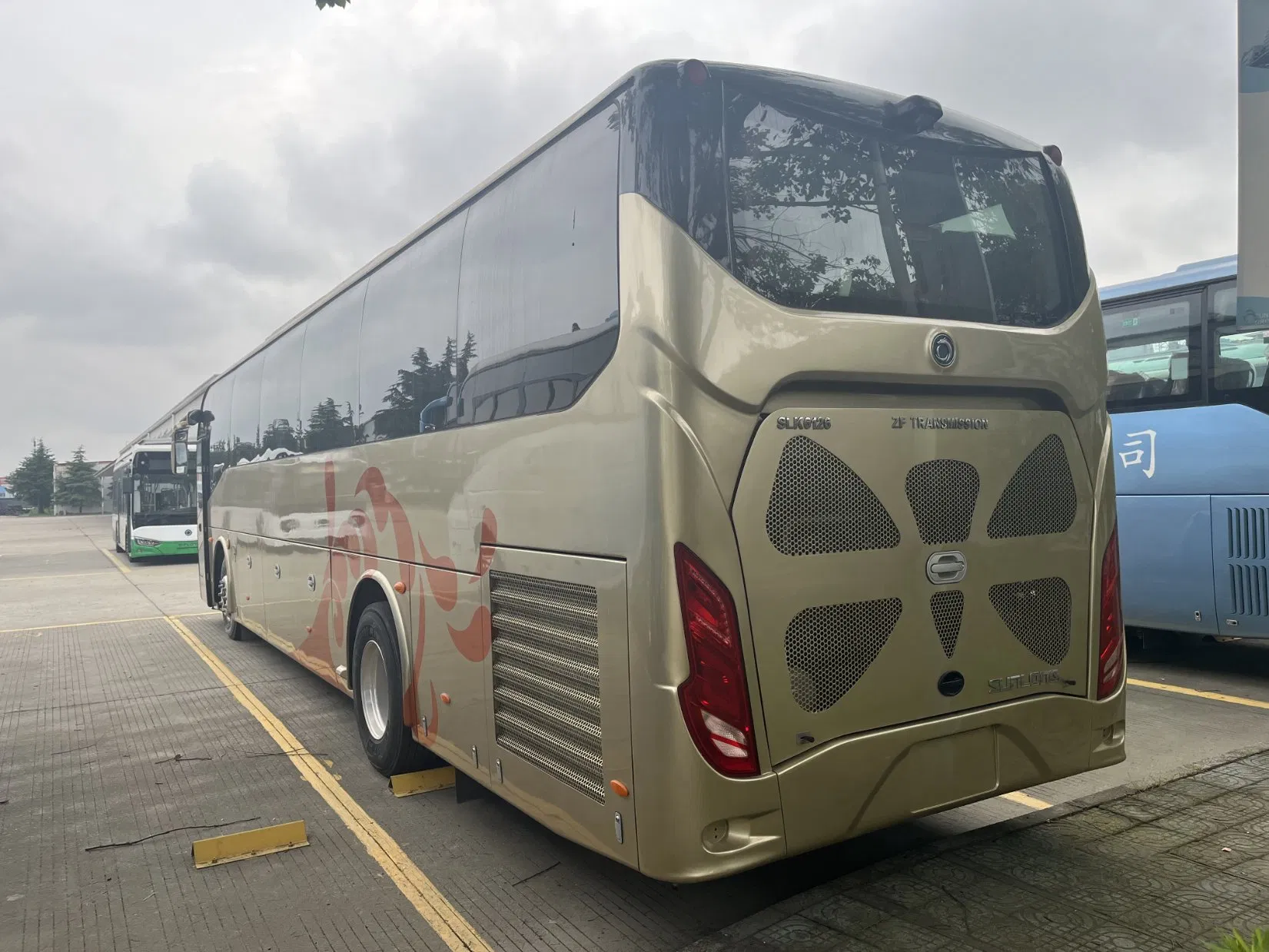 Luxury Right Steering/Rhd 50-60 Seats Intercity/Coach Stock Bus