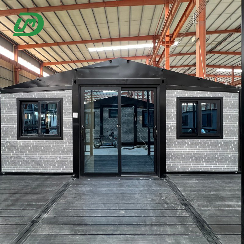 30 FT Flat Roof Hot Selling Foldable Easily Installed Container House