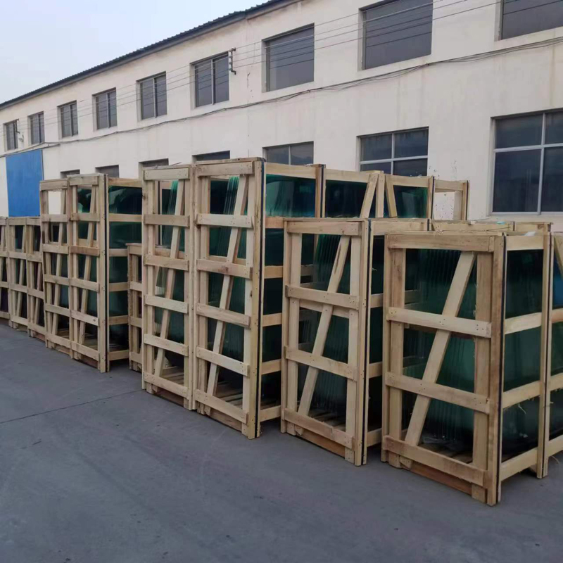 China Aftermarket Auto Glass Import Bus Glass Factory Wholesale