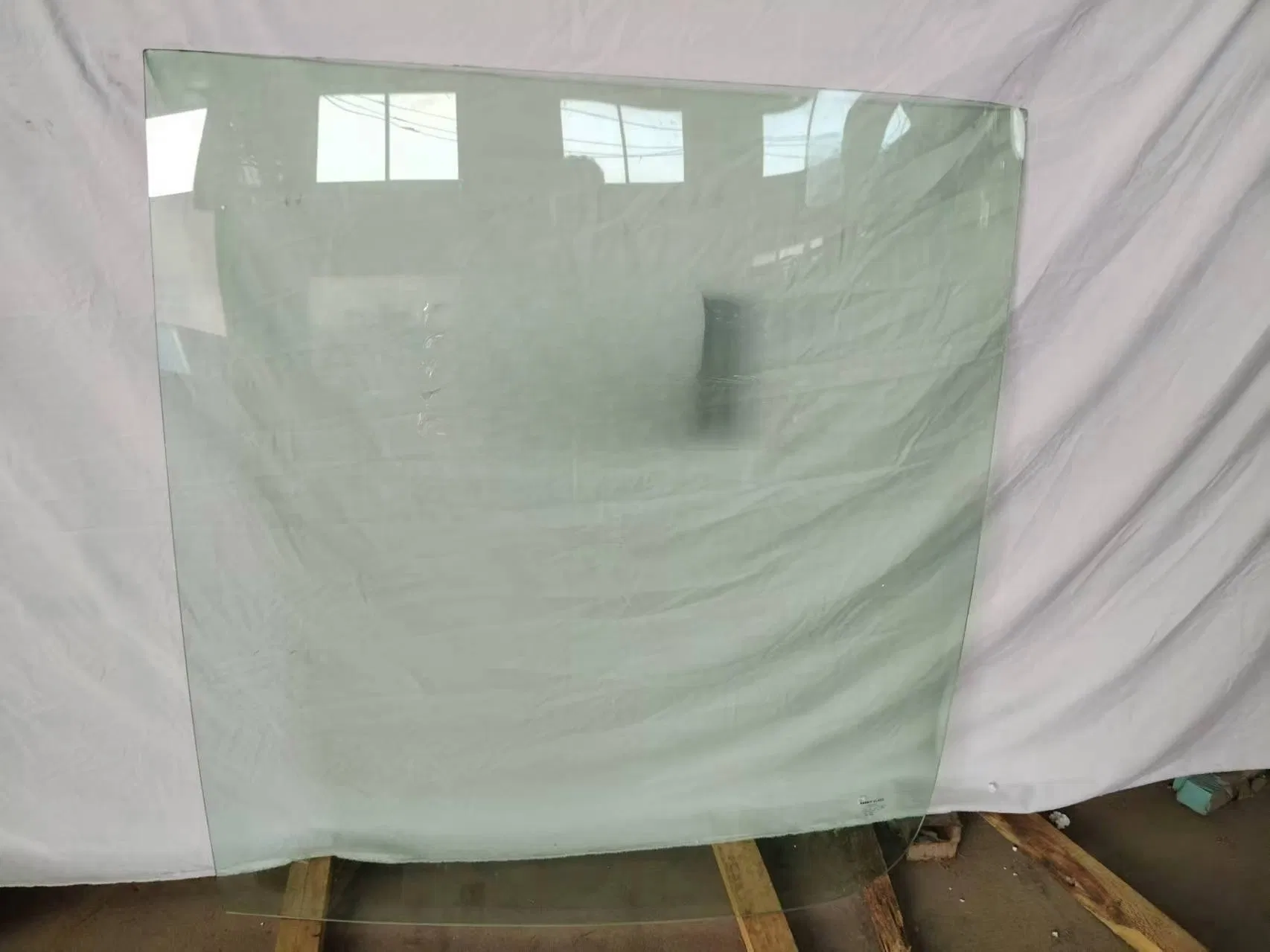 Bus Front Laminated Windshield Glass 6.76mm Left/Right Side with High Quality