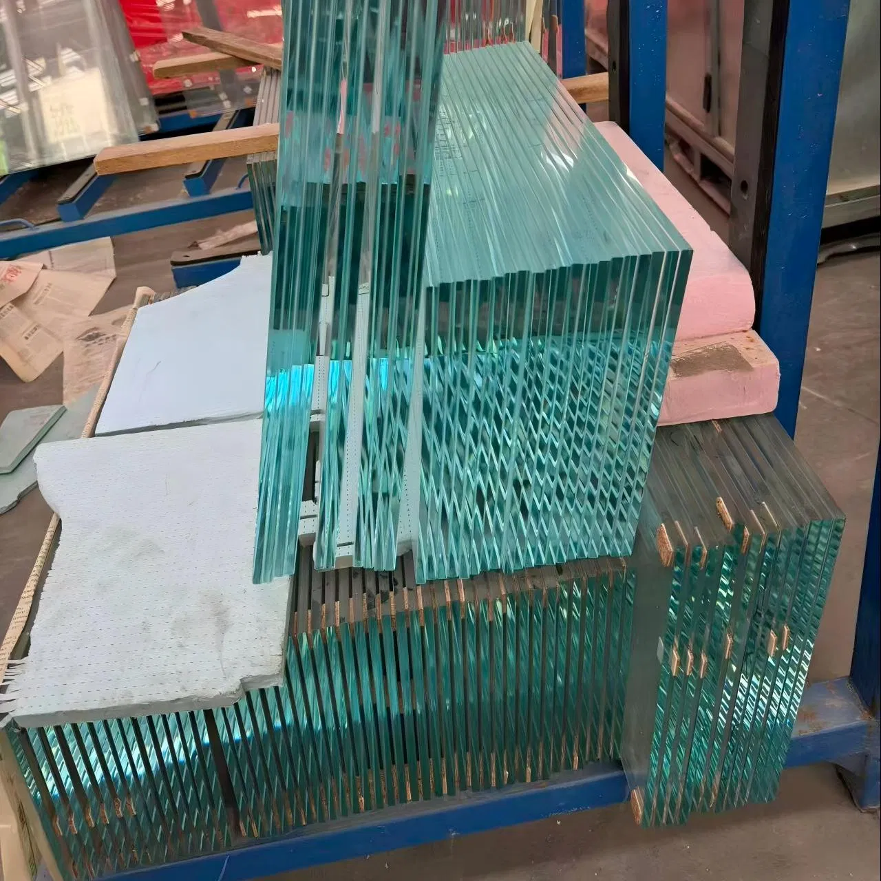 China Customized Size 10mm 12mm Flat Clear/Laminated/Float/Coated Tempered/Safety/Toughened Glass Price for Table/Sheet/Furniture